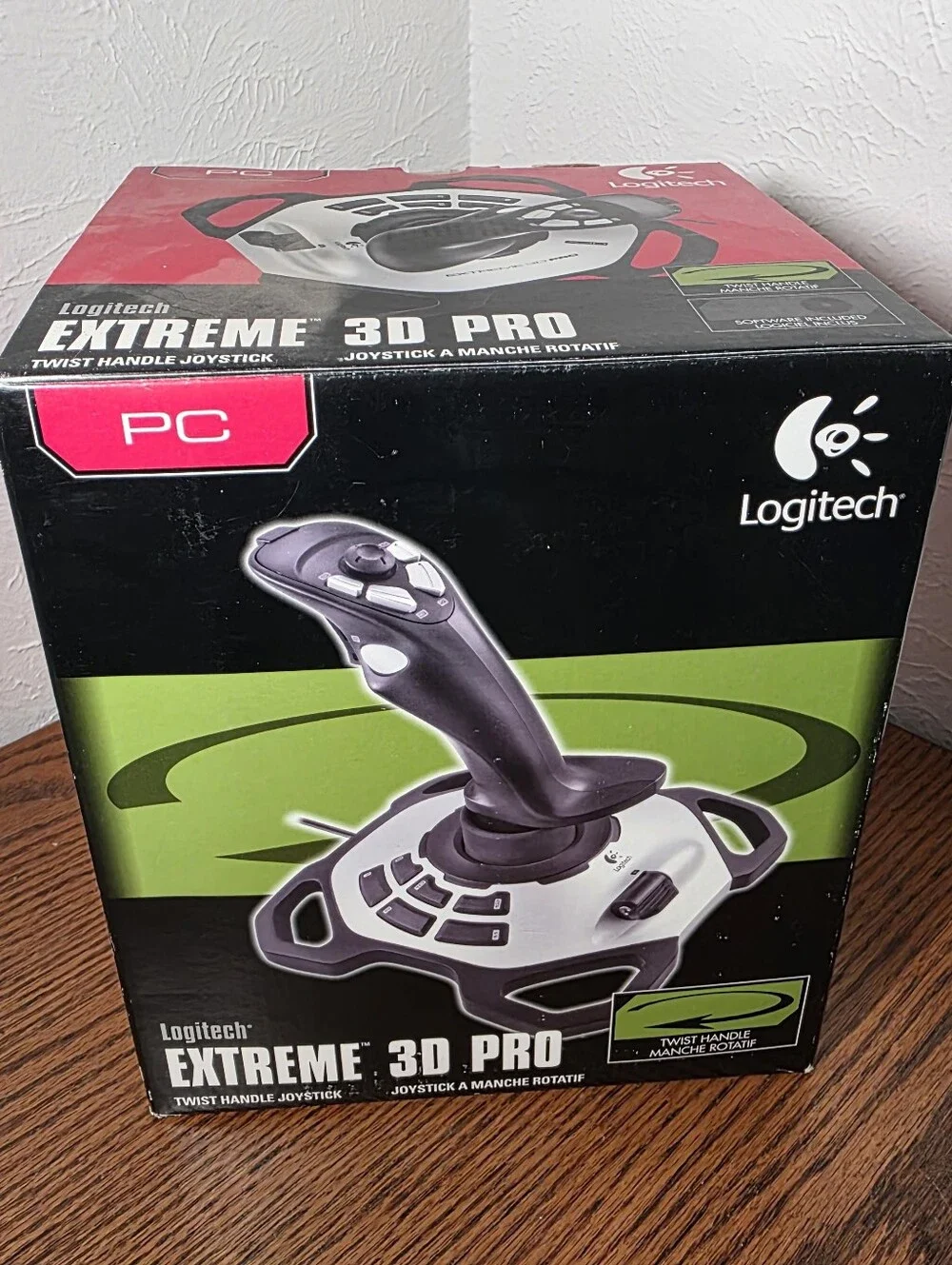Logitech Extreme 3D Pro USB Joystick - Flight Stick - Black/Silver - PC